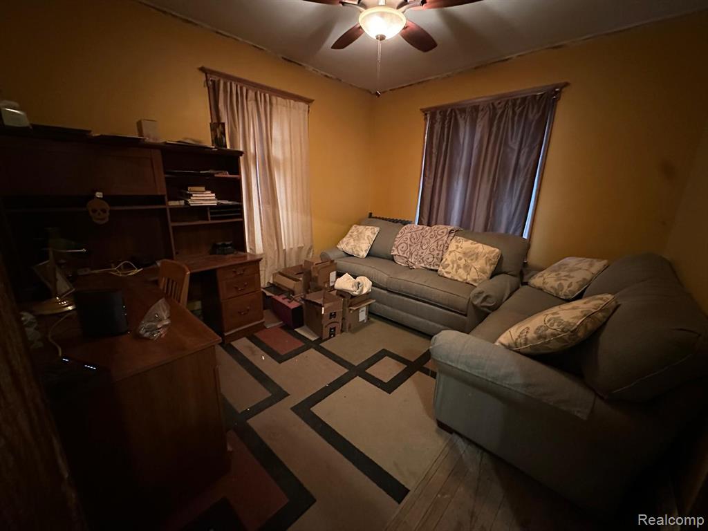 677 ATKINSON Street, Detroit, MI 48202 — Photo 10