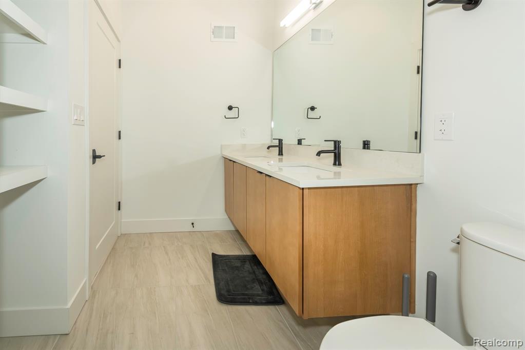 7536 Churchill Street, C19, Detroit, MI 48206 — Photo 25