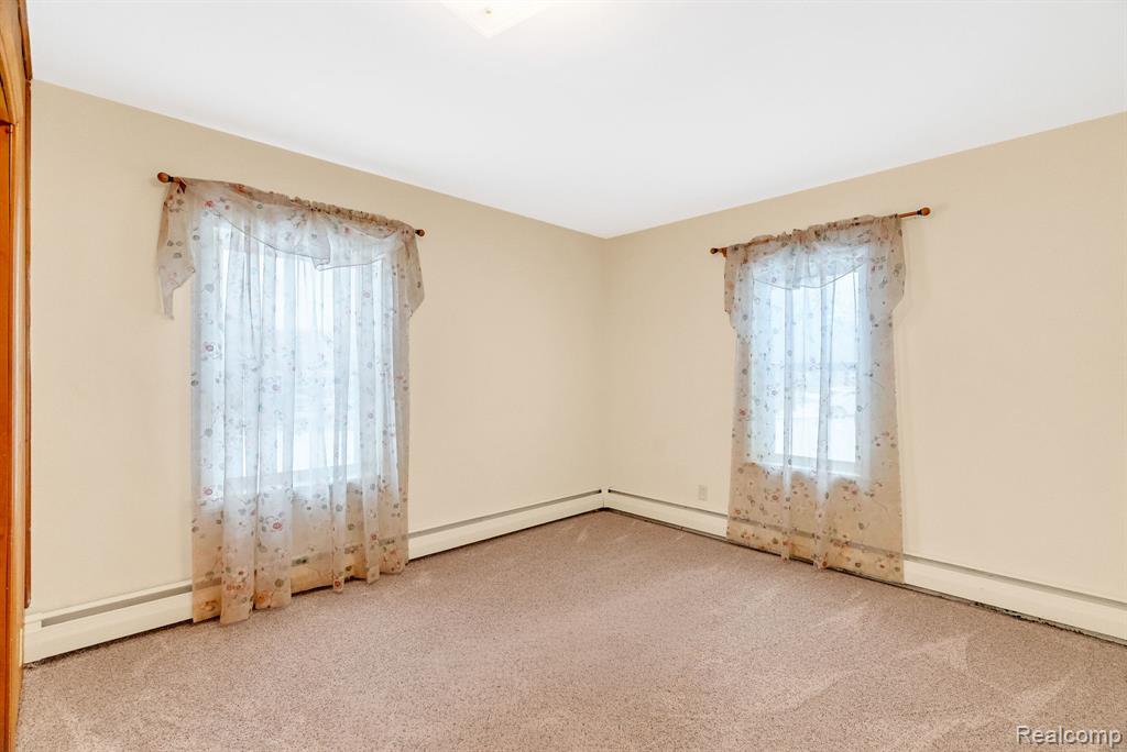 4734 Kempf Street, Waterford, MI 48329 — Photo 18