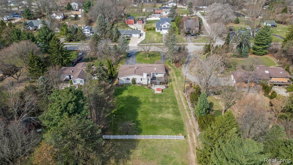 707 PINE TREE Road, Lake Orion, MI 48362 — Photo 6