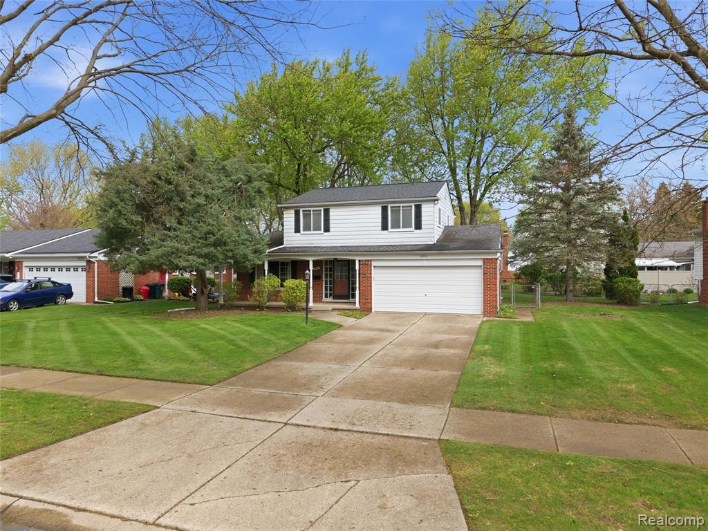 2229 Hillcrescent Drive, Troy, MI 48085 — Photo 2