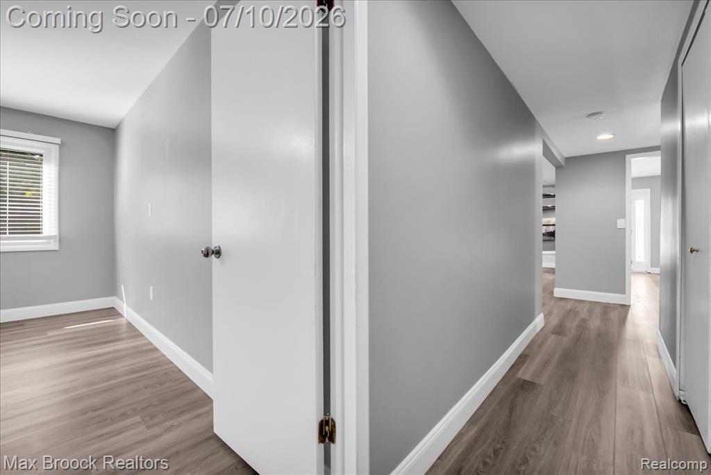 5229 Simpson Lake Road, West Bloomfield, MI 48323 — Photo 27