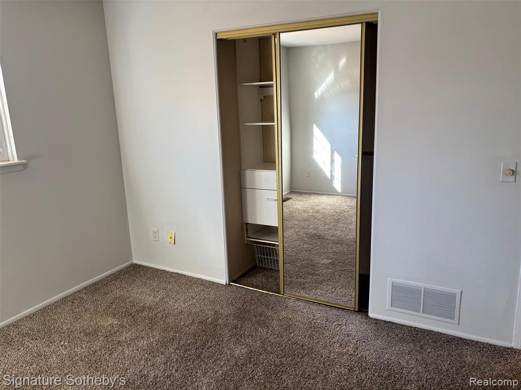 689 E Fox Hills Drive, 65, Bloomfield Hills, MI 48304 — Photo 17