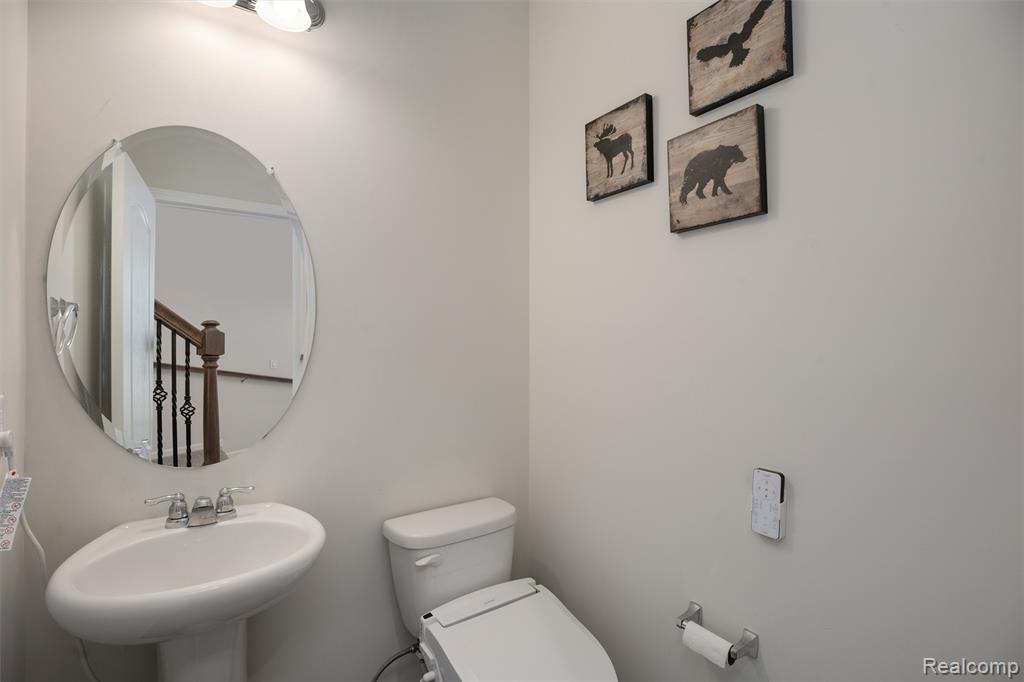 43583 Chancellor Lane, Novi, MI — Photo 10