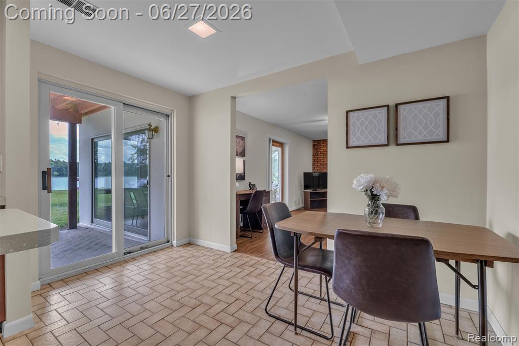 2276 Webster Park Drive, Howell, MI 48843 — Photo 32
