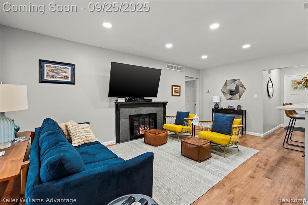 15858 Kirkshire Avenue, Beverly Hills, MI 48025 — Photo 2