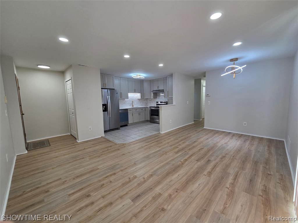 43441 Cape Drive, Sterling Heights, MI 48313 — Photo 4