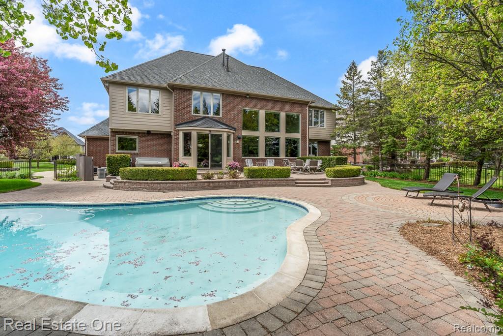 2483 Spyglass Drive, Oakland, MI — Photo 48