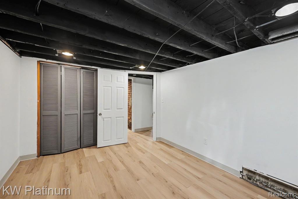 47611 Burton Drive, Shelby Twp, MI 48317 — Photo 14