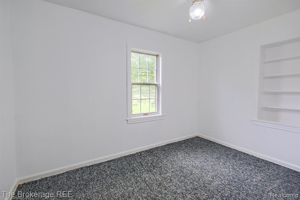 8439 Burpee Road, Grand Blanc, MI 48439 — Photo 35