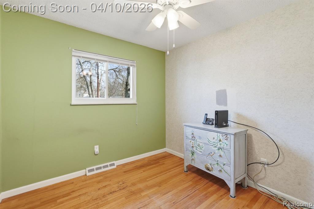 7039 Lapham, Waterford, MI 48329 — Photo 14