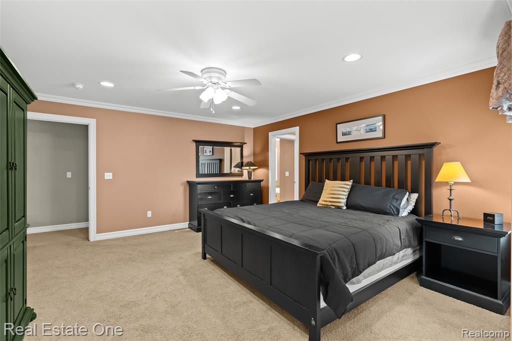 477 E Commerce Street, Milford, MI 48381 — Photo 20
