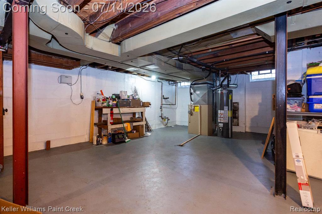 1466 Hampton Rd, Grosse Pointe Woods, MI 48236 — Photo 38