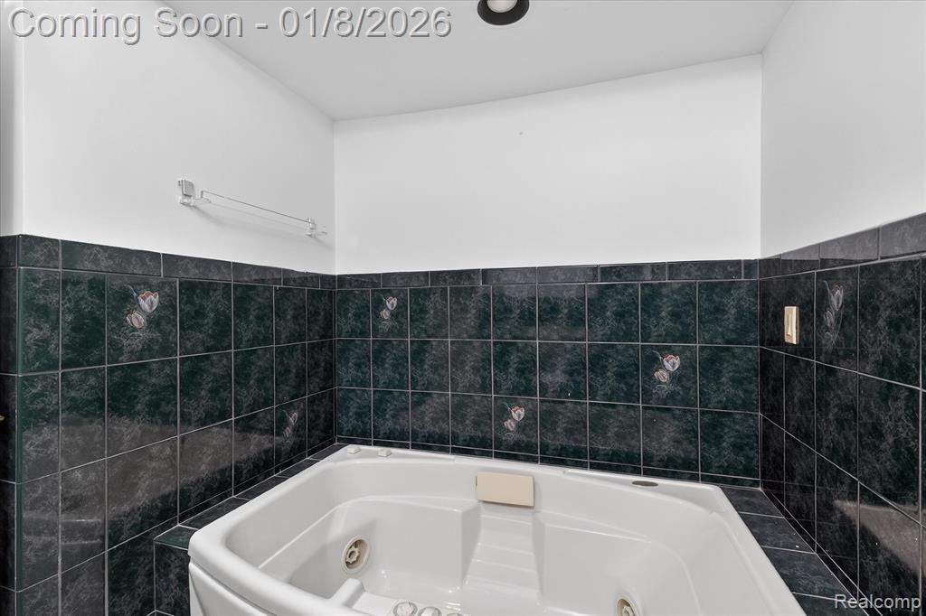 45261 Patrick Drive, Canton, MI 48187 — Photo 32