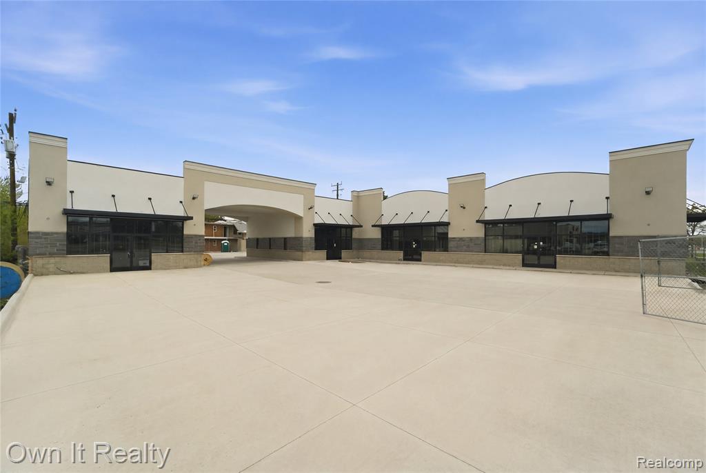 6452 N N Telegraph Road, Dearborn Heights, MI 48127 — Photo 3