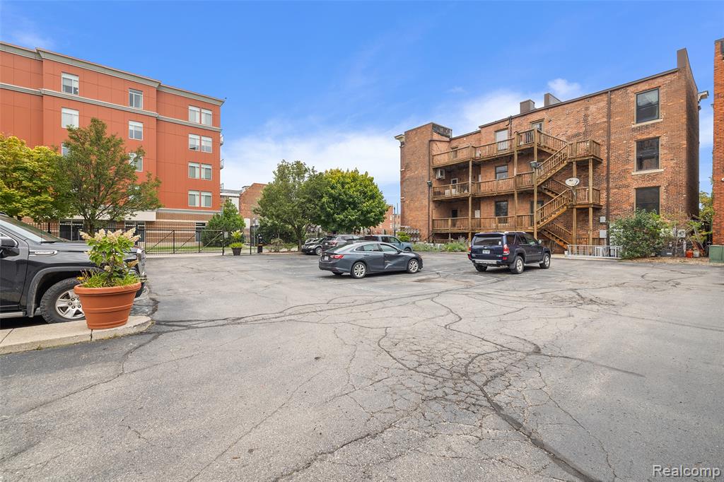 78 Watson Street, Detroit, MI 48201 — Photo 35