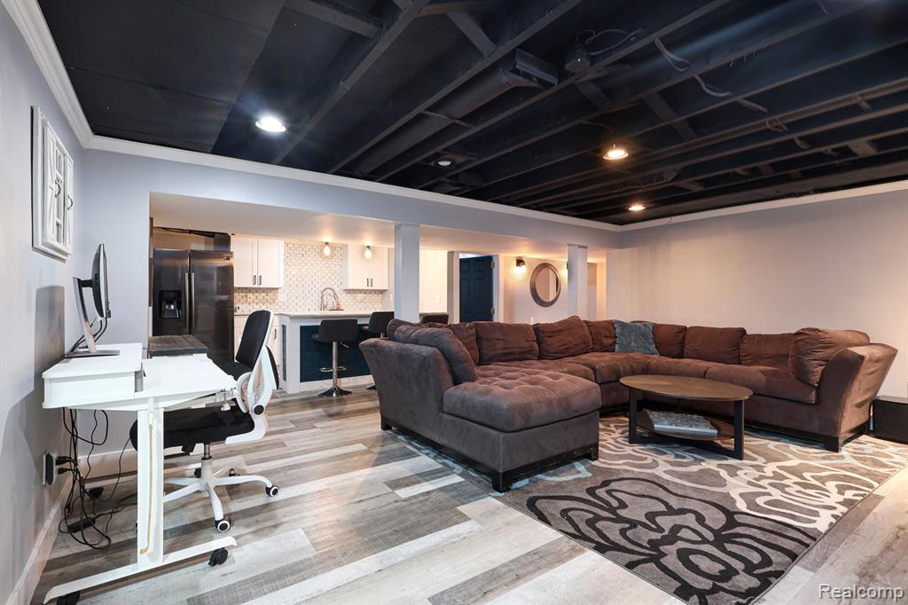 8132 Perrin Avenue, Westland, MI — Photo 11