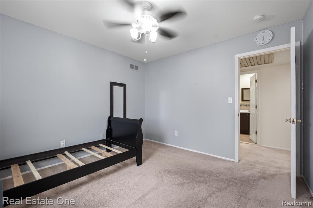 4469 Ardmore Drive, Sterling Heights, MI 48310 — Photo 25