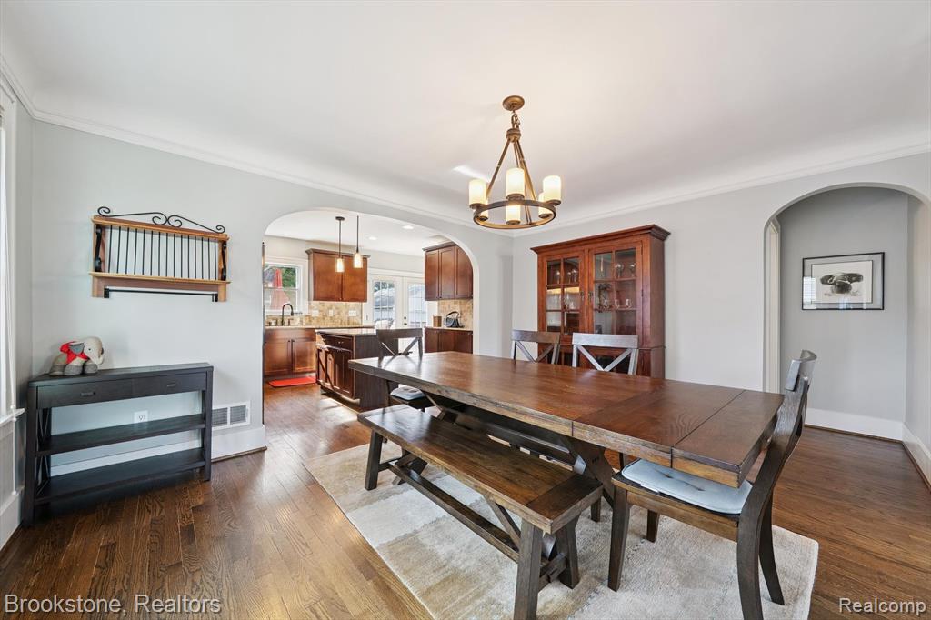 718 Irving Avenue, Royal Oak, MI 48067 — Photo 12
