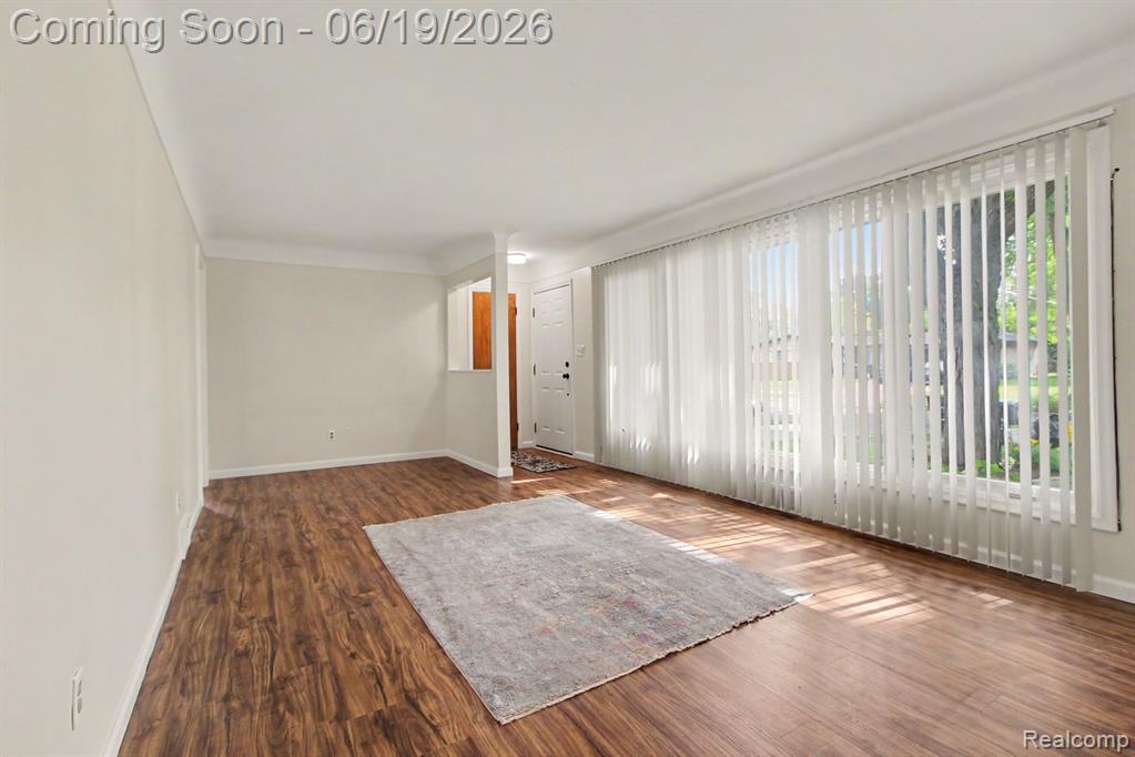 9135 Frederick Street, Livonia, MI 48150 — Photo 7