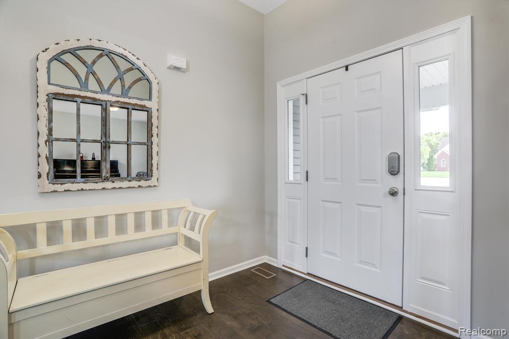 9139 LANNING Lane, Brighton, MI 48116 — Photo 4