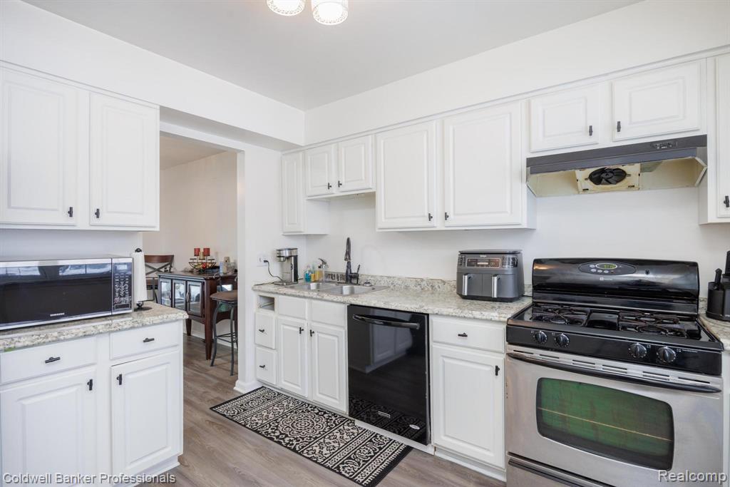 41272 Lehigh Court, Northville, MI 48167 — Photo 8