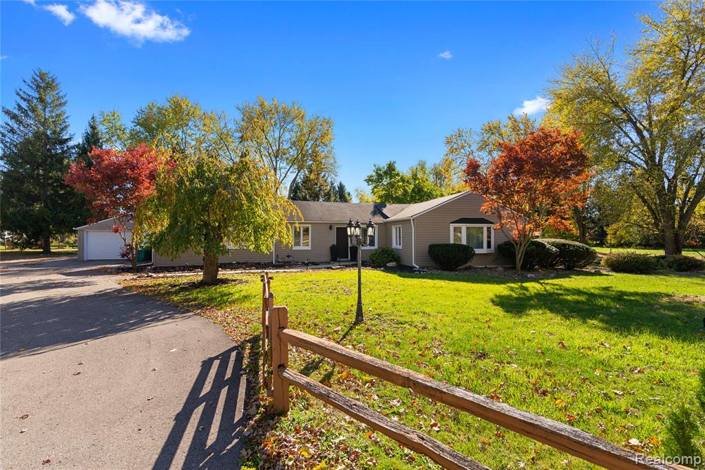 6810 N Territorial Road, Plymouth, MI, 48170