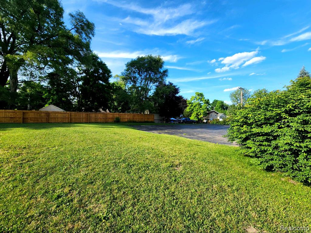 545 E MAIN Street, Pinckney, MI 48169 — Photo 22