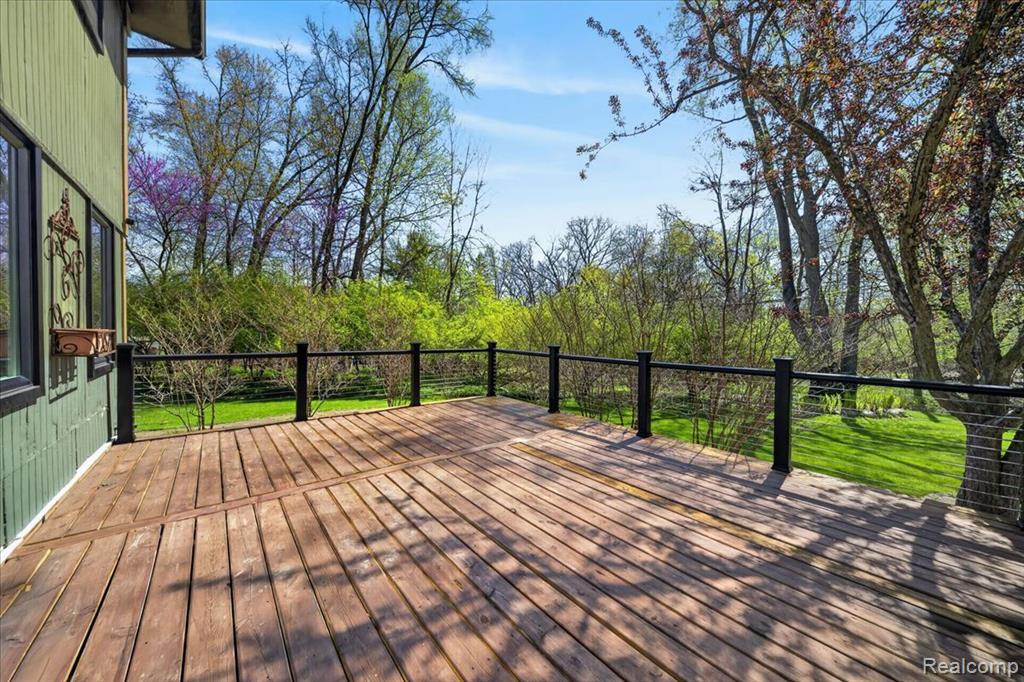 7025 Cedarbank Drive, West Bloomfield, MI 48324 — Photo 29