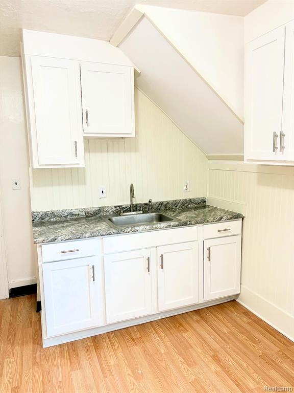 550 Elm Street, Wyandotte, MI 48192 — Photo 4