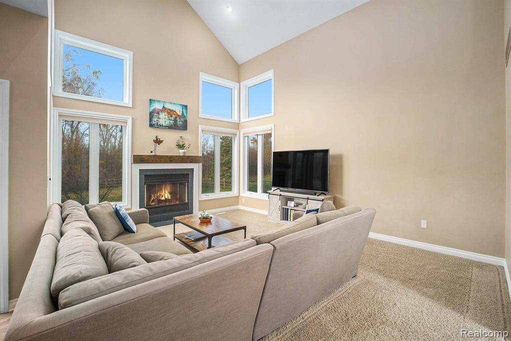 7469 Paradise Drive, Grand Blanc, MI 48439 — Photo 7