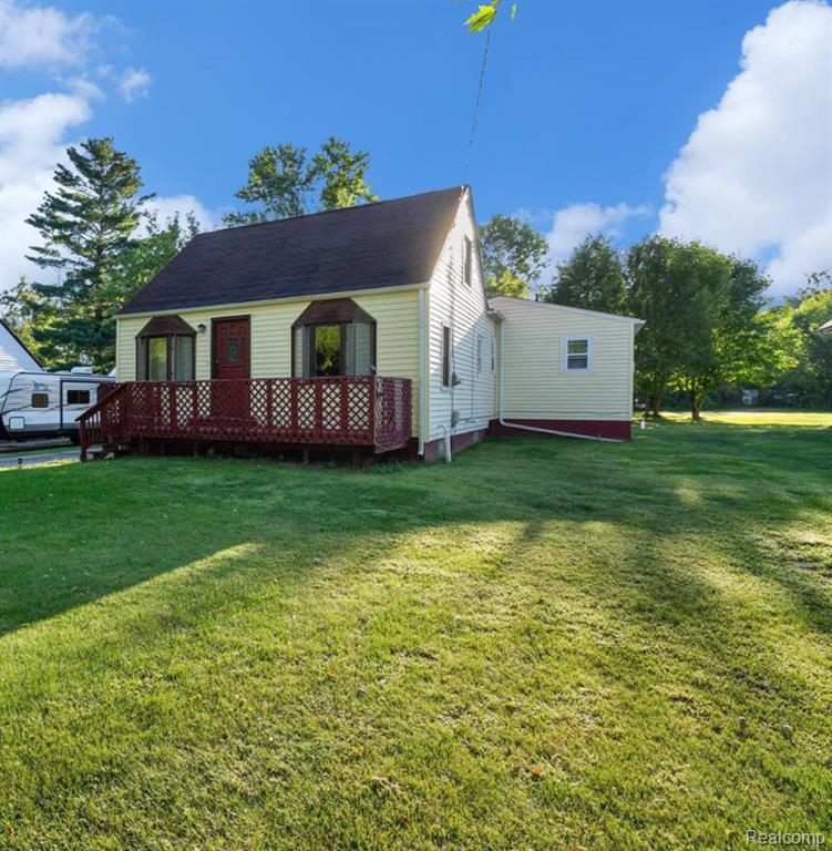 5089 Auker Drive, Grand Blanc, MI 48507 — Photo 2