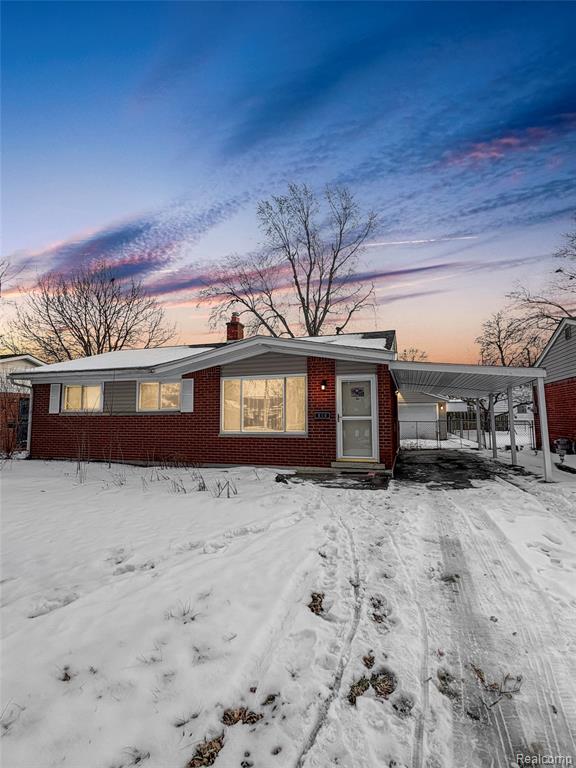 818 Dell Avenue, Flint, MI 48507 — front exterior