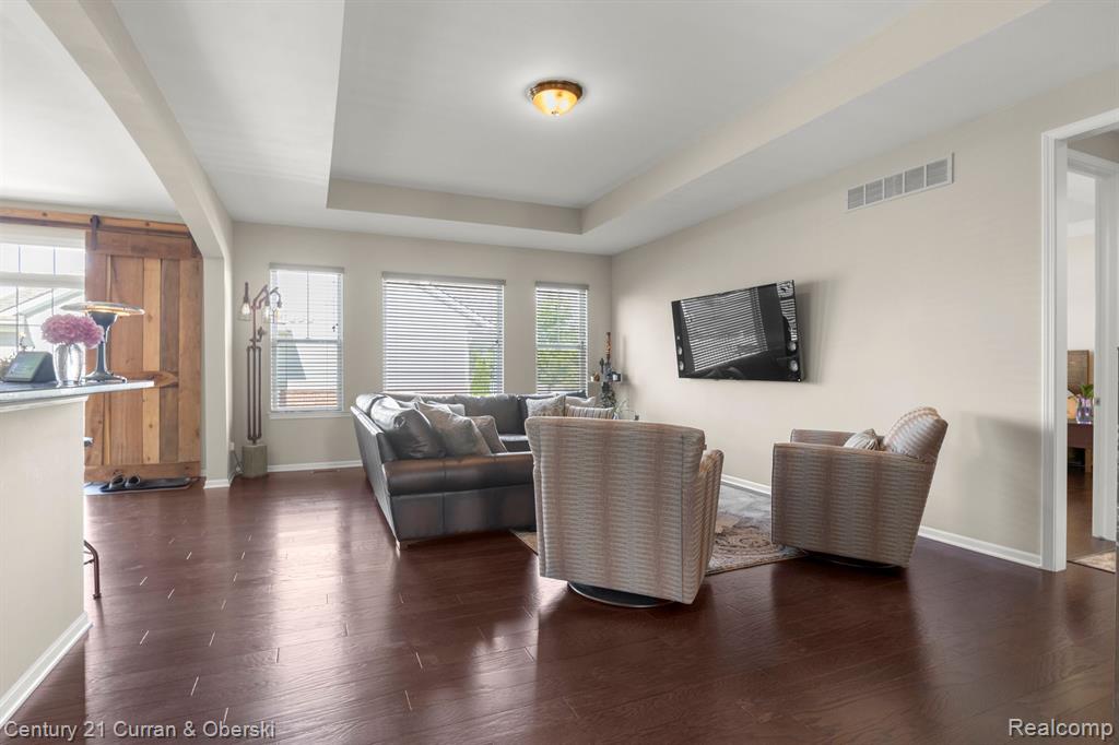 276 CHESTER ARTHUR Drive, Canton, MI 48188 — Photo 5