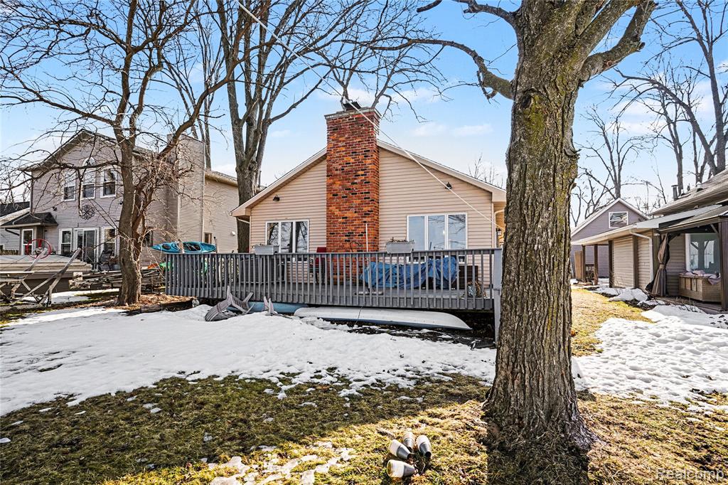 3188 Ponemah Drive, Fenton, MI 48430 — Photo 2
