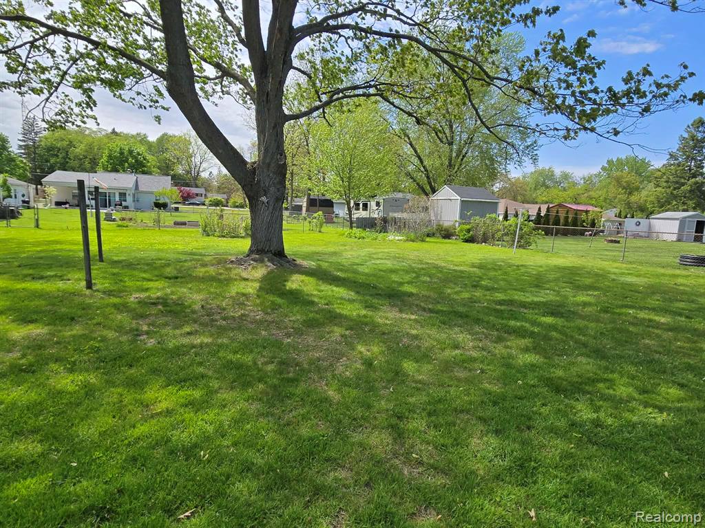 11421 Wing Drive, Clio, MI 48420 — Photo 10