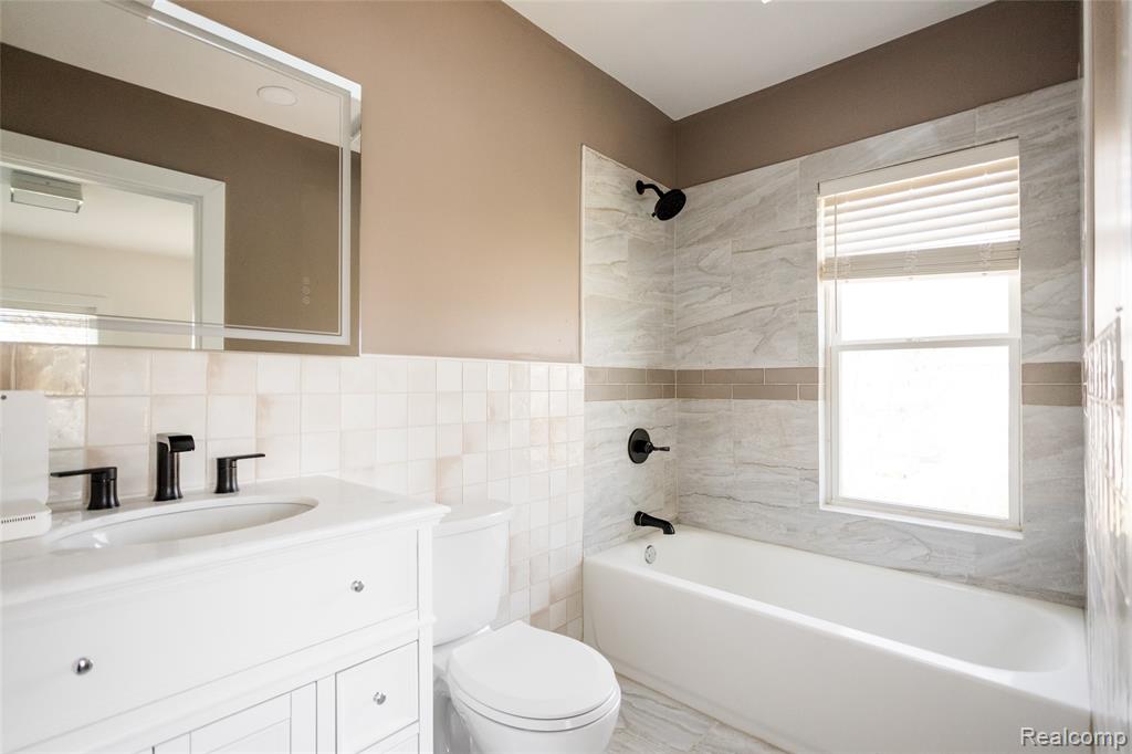 3450 Townsend Street, Detroit, MI 48214 — Photo 17