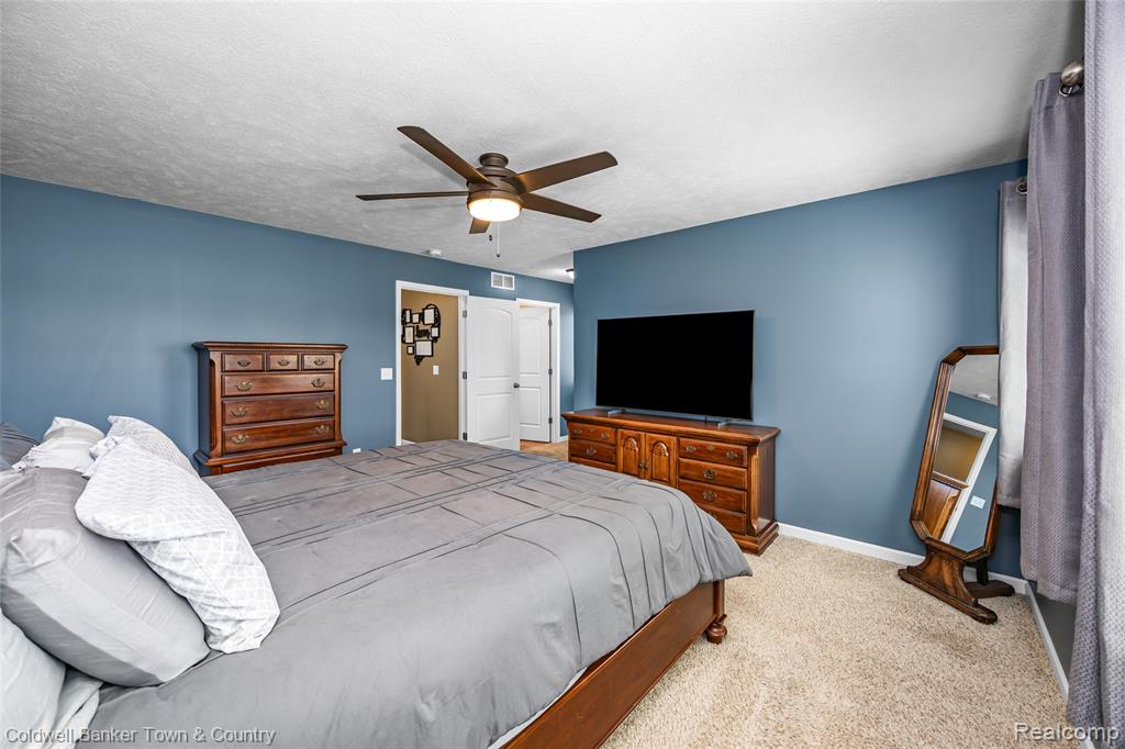 9122 Oneida Way, Pinckney, MI 48169 — Photo 24