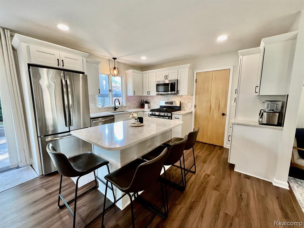 4245 SURREY Lane, Fort Gratiot, MI 48059 — Photo 5