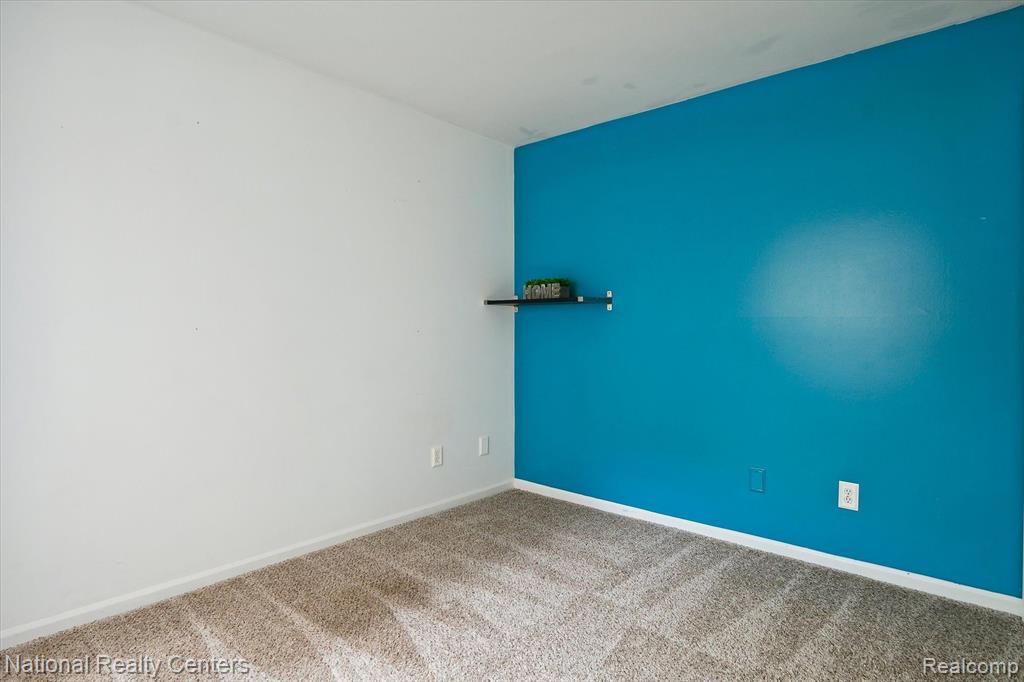 42595 LILLEY POINTE Drive, Canton, MI 48187 — Photo 21
