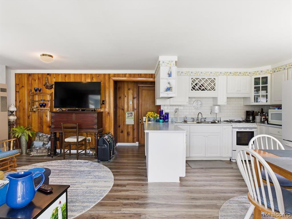 7355 Kilkare Road, Lexington, MI 48450 — Photo 9
