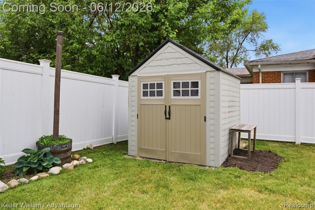 23111 Scotia Road, Oak Park, MI 48237 — Photo 48
