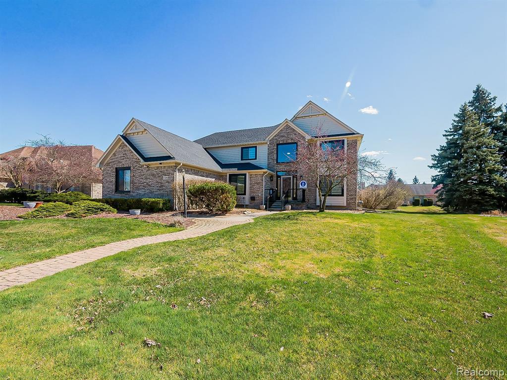 43261 CHARDONNAY Drive, Sterling Heights, MI 48314 — Photo 2