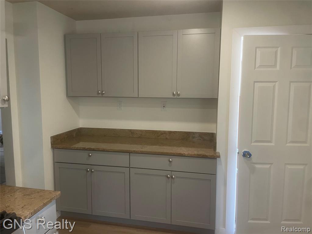 19419 Carrie Street, Detroit, MI 48234 — Photo 8