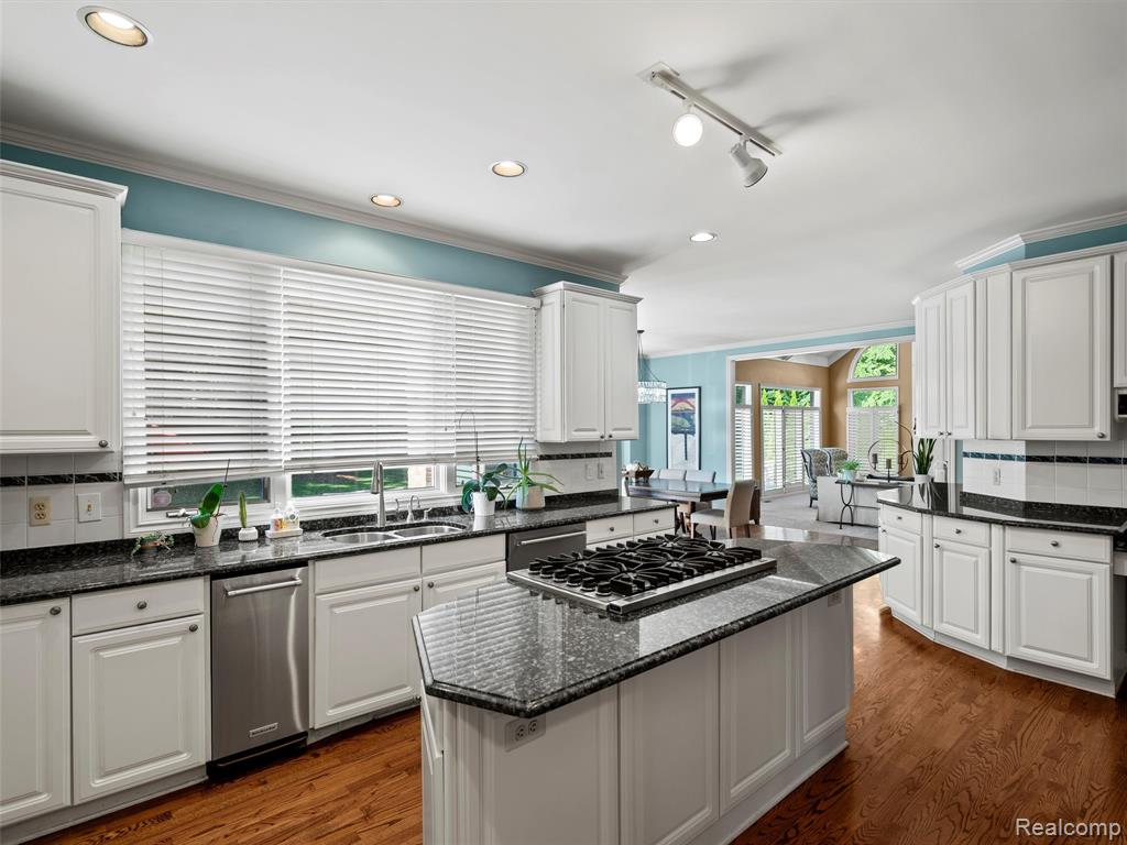 5657 Greenhill Drive, Troy, MI 48098 — Photo 19