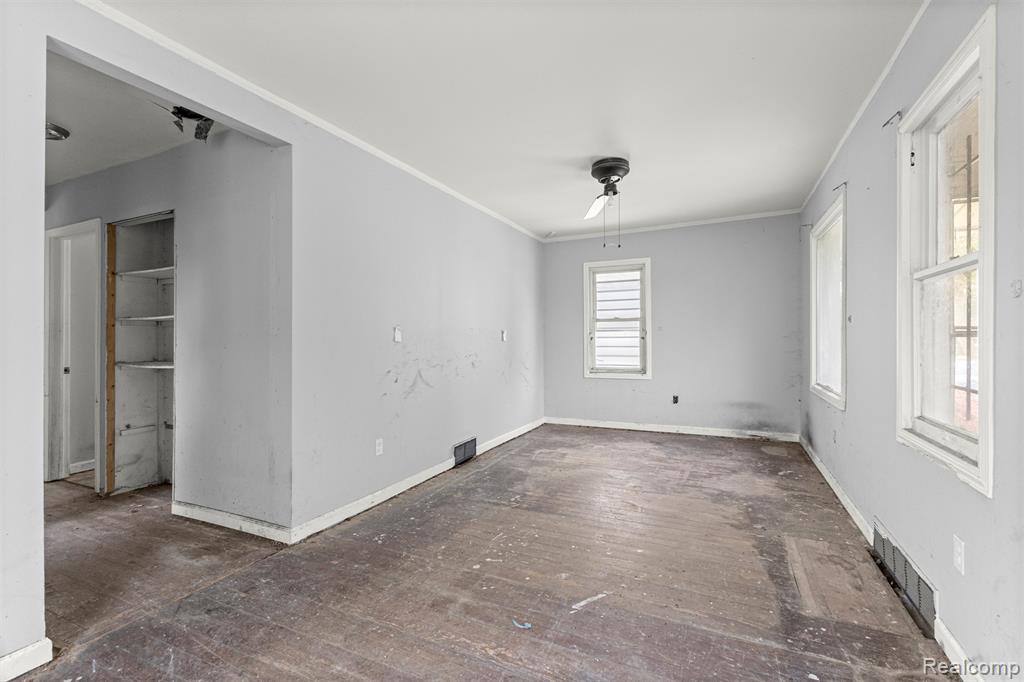 6025 Rosemont Avenue, Detroit, MI 48228 — Photo 6