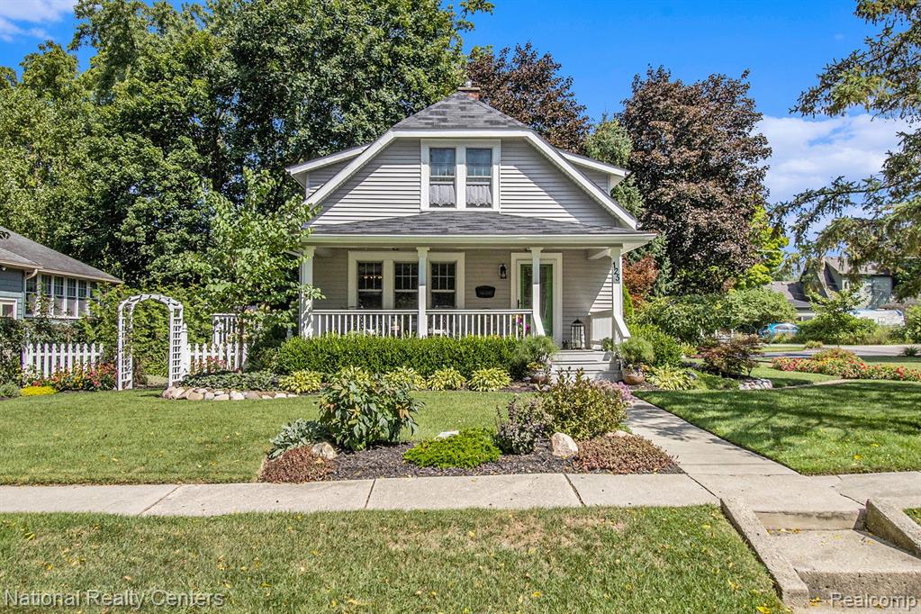 125 FRANKLIN Street, Milford, MI 48381 — front exterior