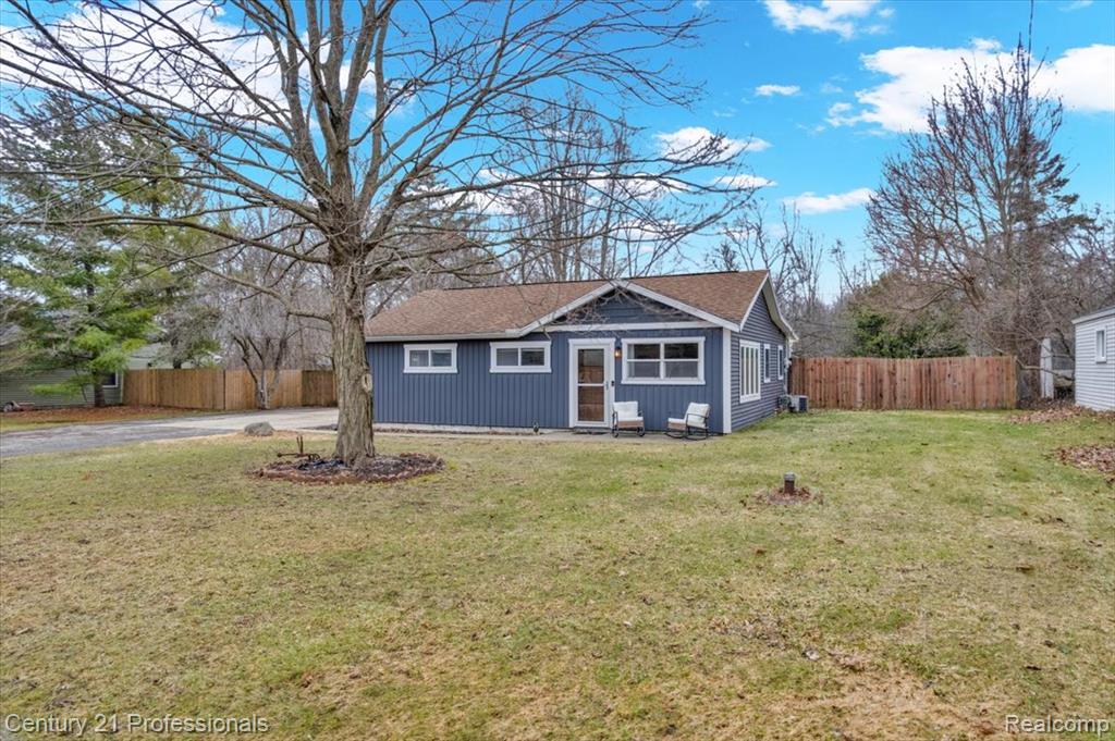 7079 Felix Drive, Clarkston, MI — Photo 5
