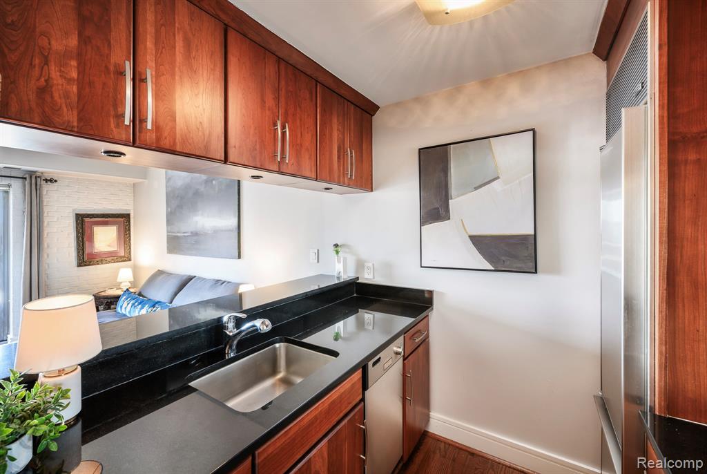 411 S Old Woodward Avenue, 815, Birmingham, MI 48009 — Photo 6