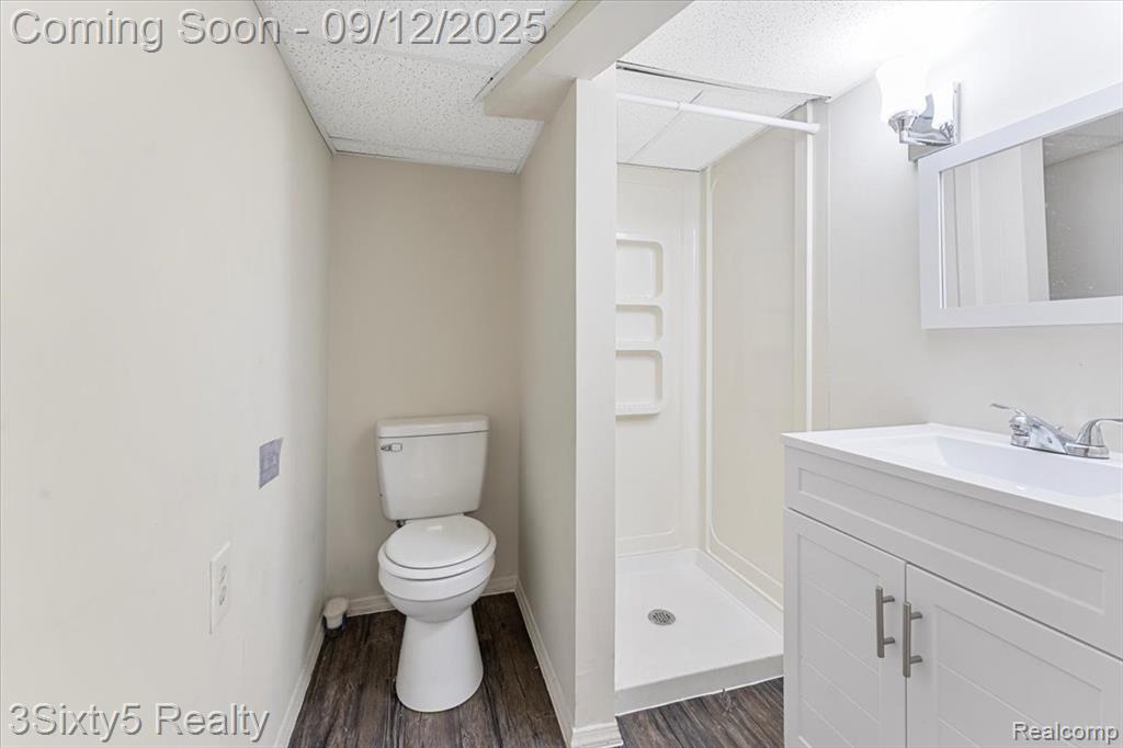 17541 Bodsford Drive, Woodhaven, MI 48183 — Photo 22